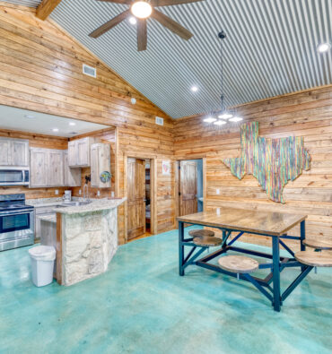 cabins in the Frio River